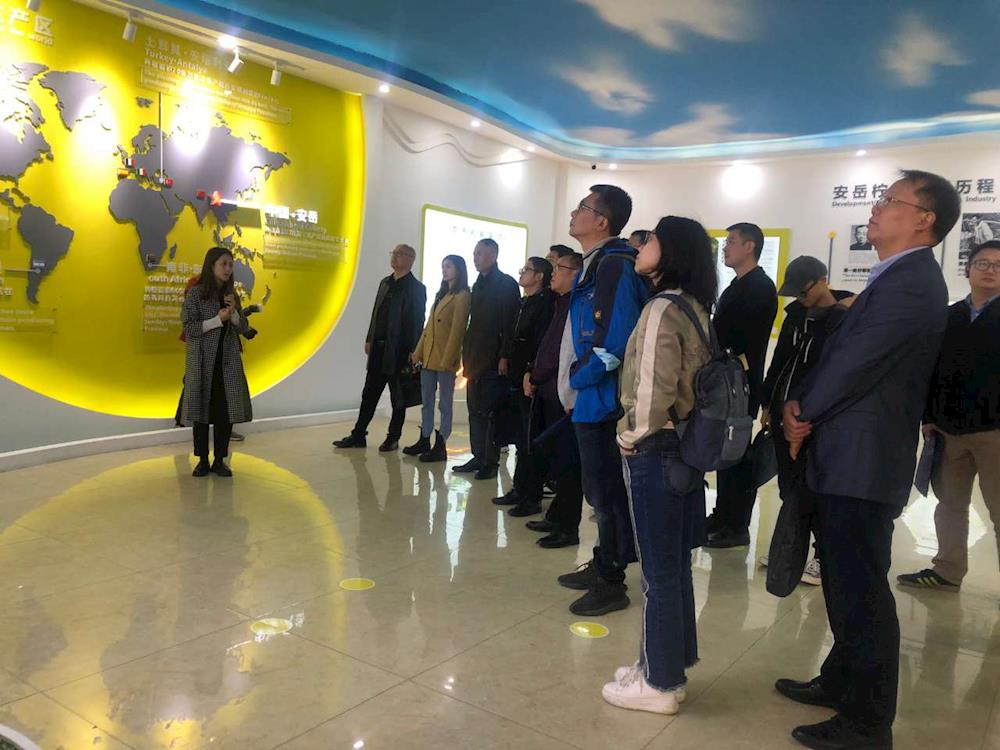 bc047438410f4af98caf76b77dc898b5.jpg bc047438410f4af98caf76b77dc898b5.jpg