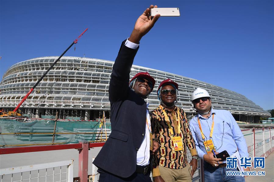 (社会)(1)庆祝中华人民共和国成立七十周年活动新闻中心注册记者参访北京冬奥场馆