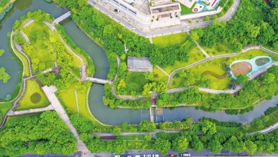 “城在绿中”永定河湿地生态美