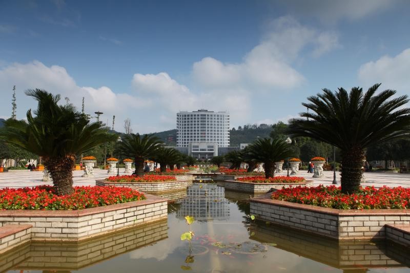 宏声广场_大足网