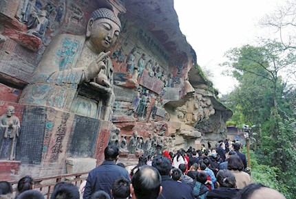 大足石刻宝顶山景区人气爆棚